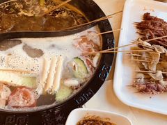 -宏姐串串香(宏伟路店)