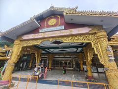 -ခြောက်ထပ်ကြီးရွှေသာလျောင်းဘုရားကြီး