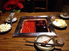 -老牌坊云南鱼豆花火锅(嵩山店)