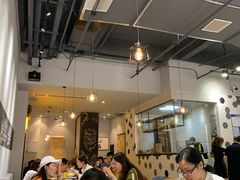 大堂-HELLO 27 意面·沙拉·帕尼尼