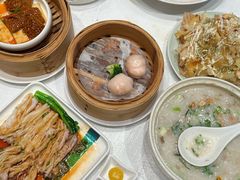 -景月阁空中食府(希尔顿酒店)