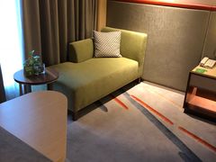 -苏州汇融广场假日酒店
