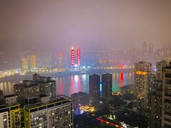 -Ting无边际江景酒店(重庆解放碑云端之眼店)