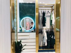 -海马体照相馆(环贸iapm大师爱情店)