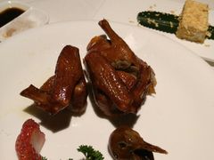 秘制脆皮乳鸽-避风塘·老港味餐厅(虹口龙之梦店)