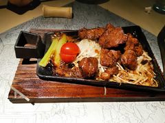 -穹六人间 people 6(岳阳路店)
