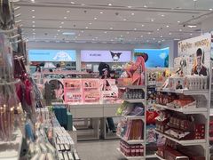 -名创优品(山东青岛华润万象城店)