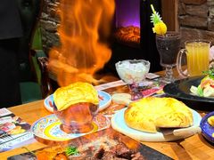 -米德维奇俄式西餐厅(西六道街店)