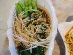 -小鱼儿海鲜港(新村十区店)