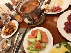 -元一希尔顿酒店·鲜切牛肉火锅禅自助餐厅