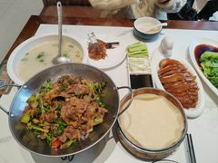 -梅利汴京烤鸭•开封豫菜地标店(东大街店)