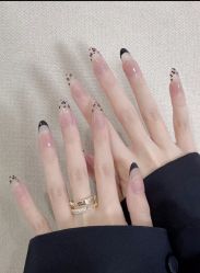 -赢韵美甲美睫瑞士净斑中心