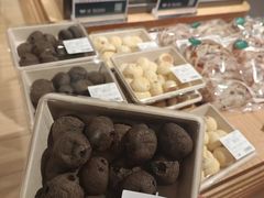 -七鲜超市(瑞虹天地太阳宫店)