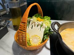 -椰子湾·海南火锅·糟粕醋·椰子鸡(正大广场店)