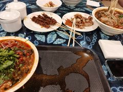 -桥香园云南过桥米线(金马碧鸡店)