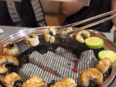 -围炉肉舍丹东海鲜烤肉·烤活鳗(步行街店)