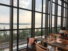 靠窗位-新食谱全日制餐厅·苏州苏州湾艾美酒店