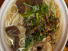 -文山荷鲜居(翠湖店)