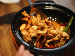 黑松露牛肝菌焖牛蛙-云海肴(星耀樟宜店)