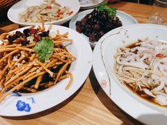 -董厨煨汤馆(车站路店)