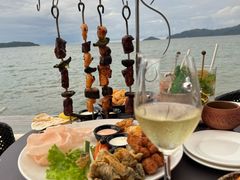 -Sunset Bar(丹绒亚路香格里拉店)