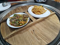 鱼皮-老刘生态大鱼坊铁锅炖鱼(赛马场店)
