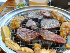 -叽叽扎扎烤肉场(生态城万达店)