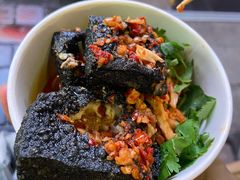 -黑色经典臭豆腐·湖南特产(坡子街店)
