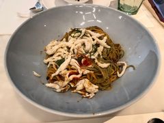 葱香田园鸡丝面-港丽餐厅(高德置地店)