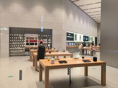 -Apple零售店(华贸购物中心店)