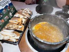 -芸山季·云南山珍菌火锅(人民广场来福士店)