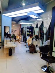 -U·NI SALON 造型