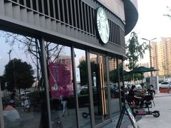 -星巴克(成都市中海右岸环宇坊店)