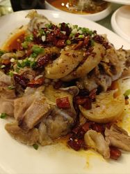 -鑫淼餐饮娱乐中心(江东街店)