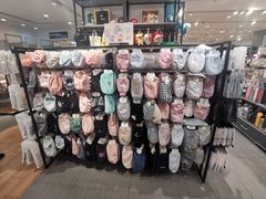 -三福时尚(三峡广场华夏银座店)