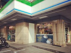 -全家便利店(景昙路店)