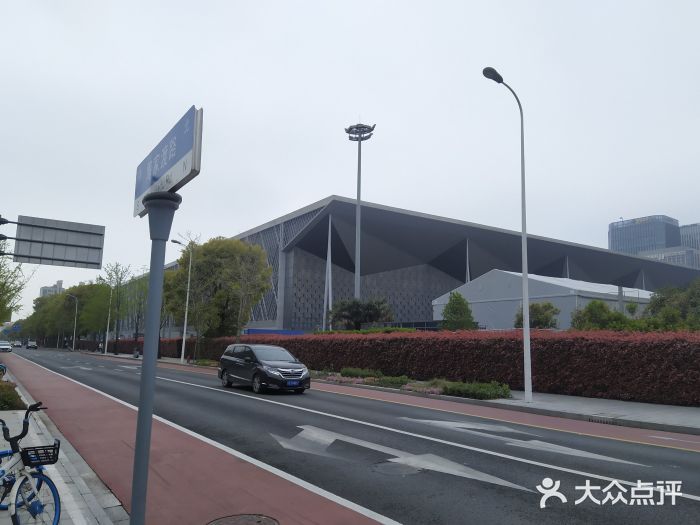东浩兰生上海世博展览馆图片