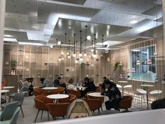 大堂-奈雪的茶(市百一店)