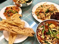 酸笋-红鼻子桂林米粉(金唐新光界店)