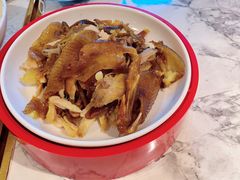 招牌咸鸡-悦海·家宴·冰花皮皮虾大锅贴(宝龙店)