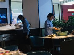 大堂-周渝食惦·酸菜鱼精致川菜(横岗店)