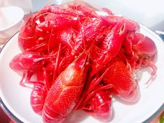 -虾弄弄海派小龙虾·牛羊蝎子火锅