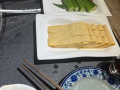 -大匠工房古船木艺术餐厅·猪肚鸡专门店(长白仙岛店)