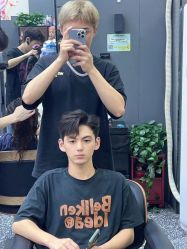 点击看大图 -藤野造型专业烫染接发