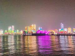 -情人坝酒吧街
