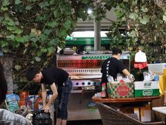 -蚝哥花姐湛江烤生蚝(美丽湾市场店)
