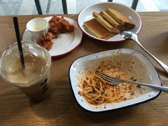 -HELLO 27 意面·沙拉·帕尼尼