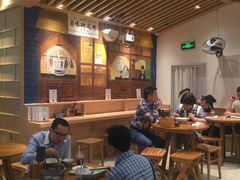 大堂-狮头牌卤味研究所·卤味饭(花城汇南区店)