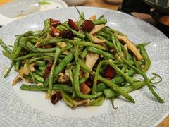 螺肉炒豆角-四合院海鲜小厨(旱西关店)