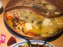 -洱火云南酸菜牛肉火锅(石景山当代商城店)